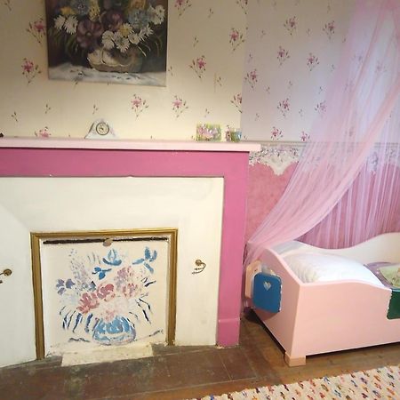 La Grille Fleurie, Chambres D'Hote Chez L'Habitant Arthonnay Екстер'єр фото